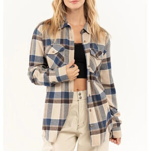 RSQ Large Scale Flannel. All over pattern. Button front. Long sleeves. Xsmall